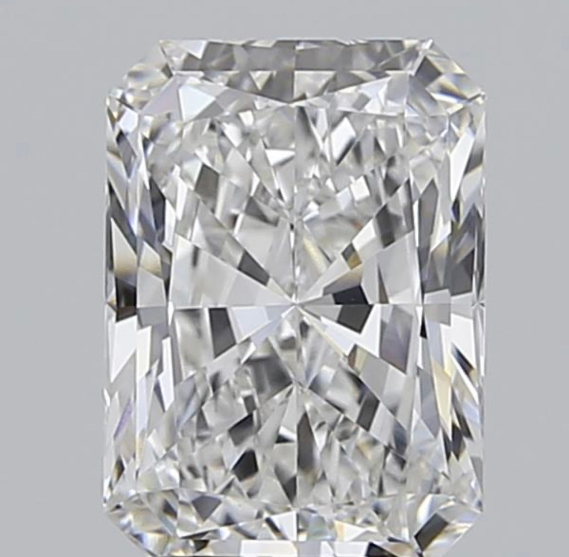 Diamant Radiant Schliff 2,64 Karat / VVS2 / E / IGI zertifiziert / CVD